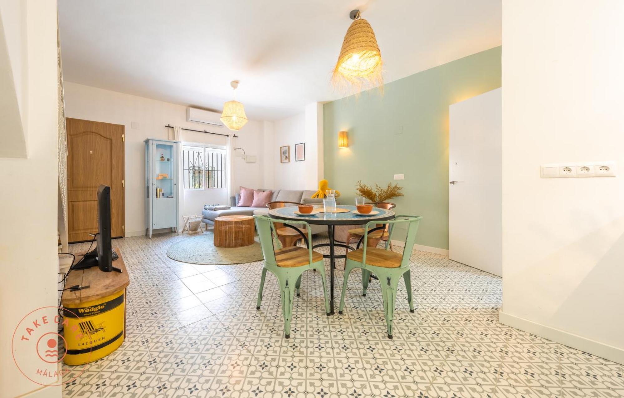 Colourful Fisher House Pulpito In El Palo! - Tcm Malaga Bagian luar foto